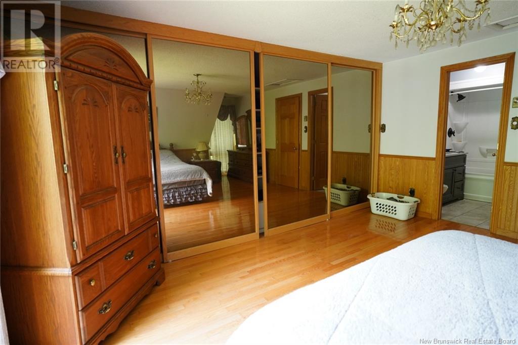 305 Youghall Drive, Bathurst, New Brunswick  E2A 4X7 - Photo 26 - NB121372
