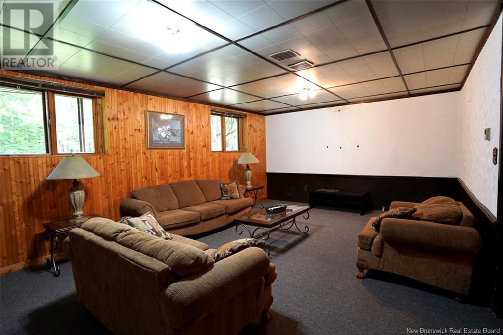 305 Youghall Drive, Bathurst, New Brunswick  E2A 4X7 - Photo 32 - NB121372