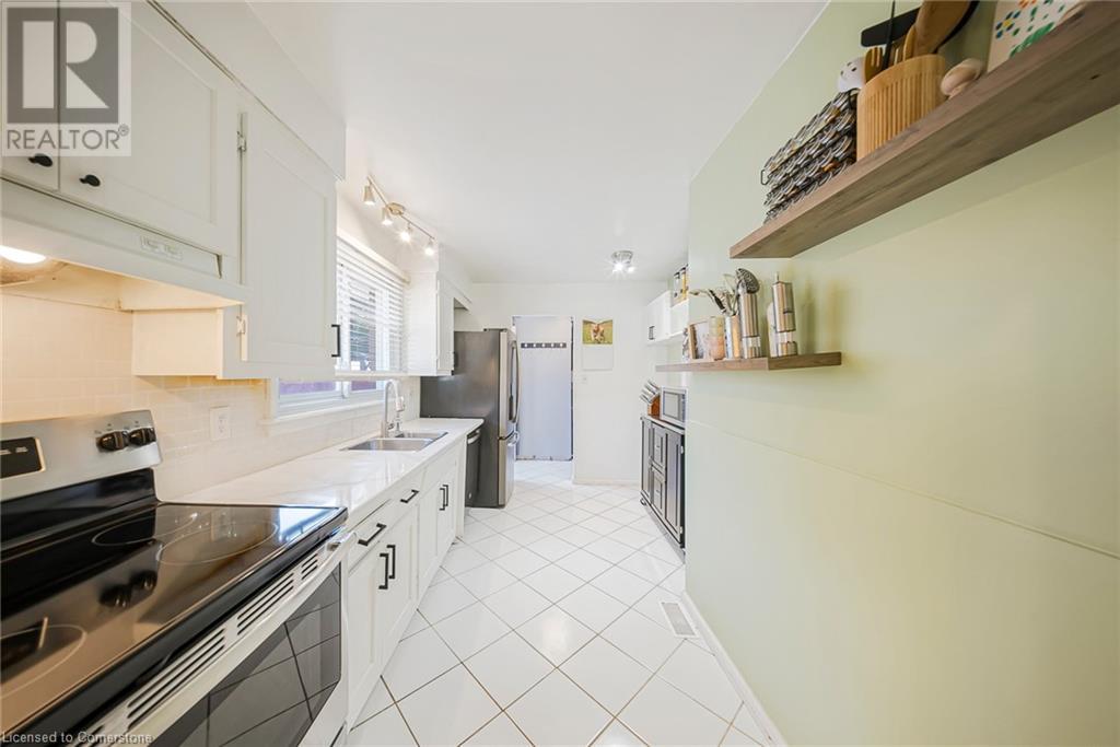 Property at 305 HILLCREST Road image 5