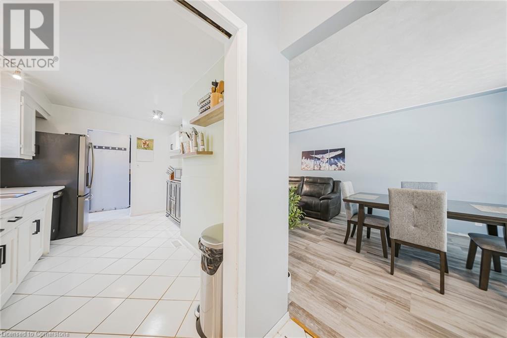 Property at 305 HILLCREST Road image 4