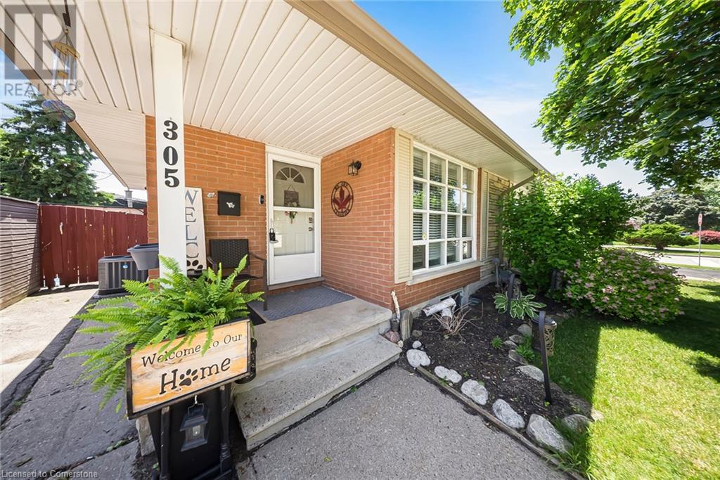 Property at 305 HILLCREST Road image 1