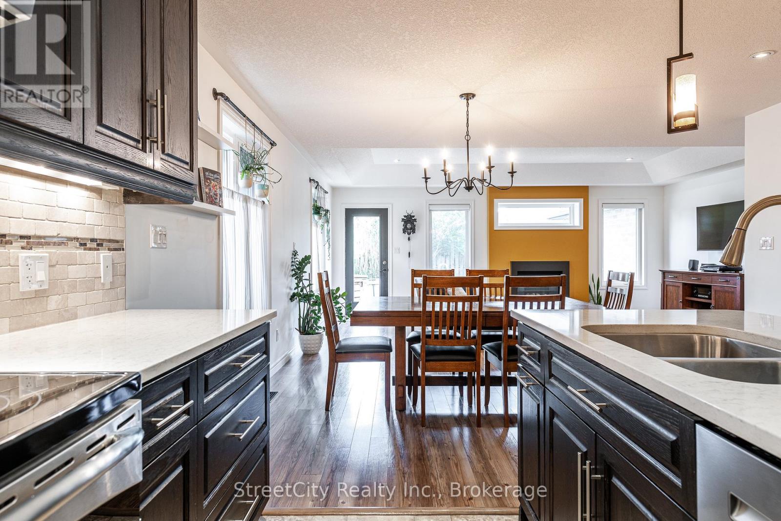 39 Greenberg Place, Stratford, Ontario  N5A 0A6 - Photo 10 - X12247581