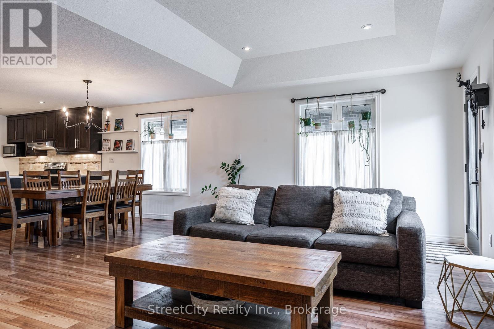 39 Greenberg Place, Stratford, Ontario  N5A 0A6 - Photo 13 - X12247581