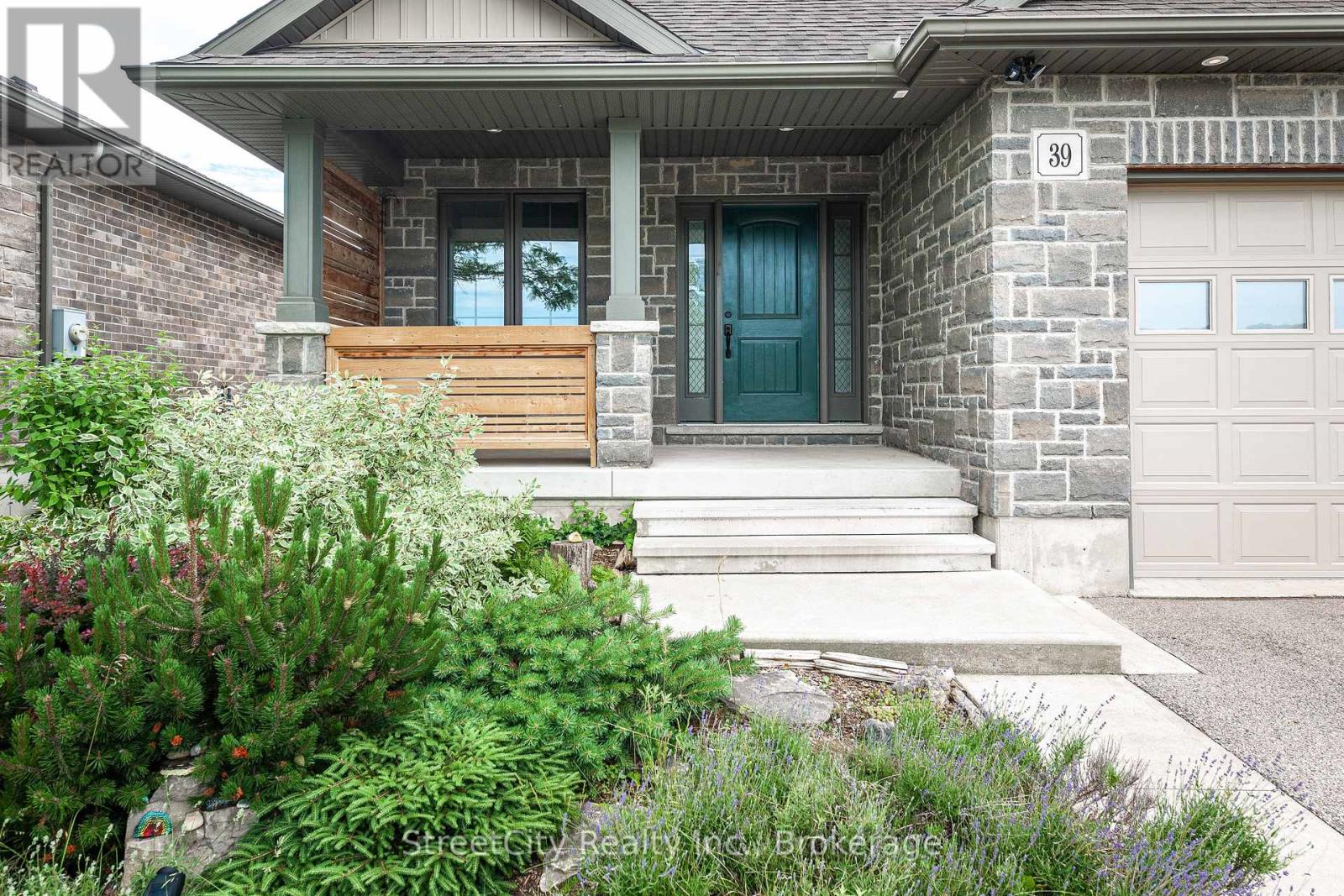 39 Greenberg Place, Stratford, Ontario  N5A 0A6 - Photo 36 - X12247581