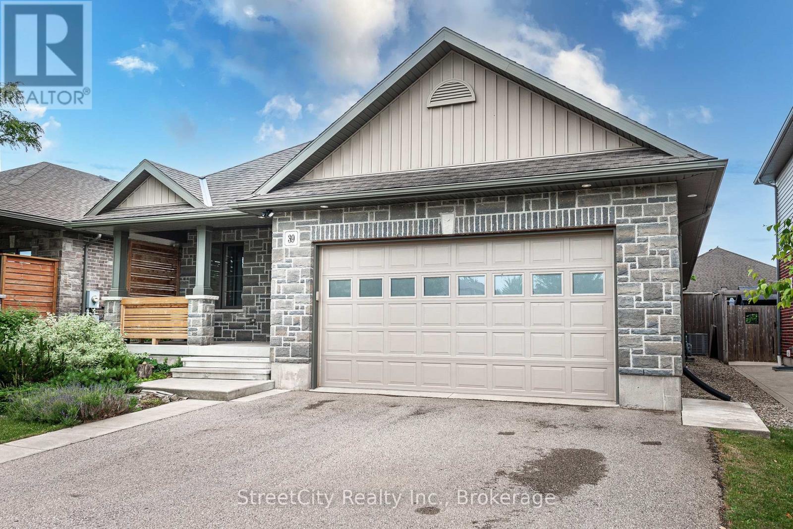 39 Greenberg Place, Stratford, Ontario  N5A 0A6 - Photo 37 - X12247581