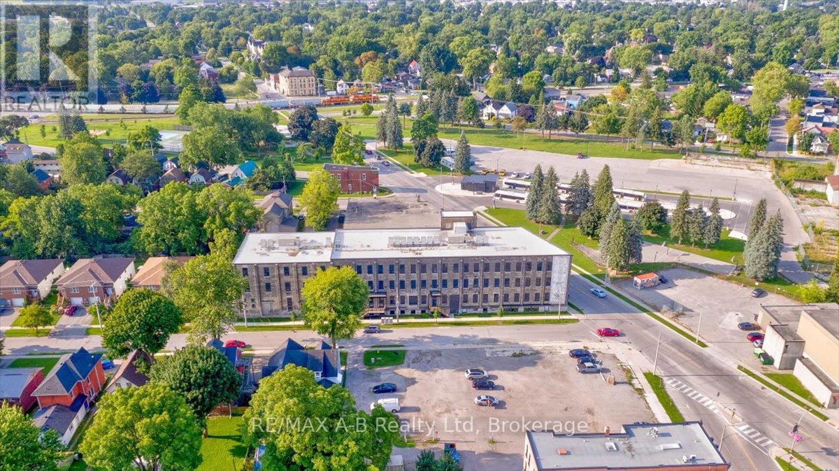 112 - 245 Downie Street, Stratford, Ontario  N5A 1X2 - Photo 19 - X12247593