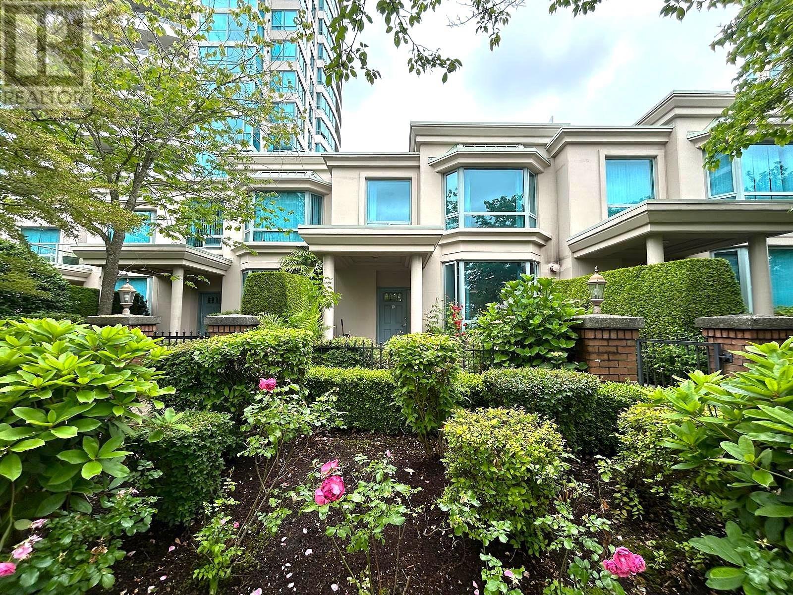 10 6611 SOUTHOAKS CRESCENT, burnaby, British Columbia V5E4L5