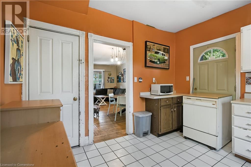 466 Charlton Avenue W, Hamilton, Ontario  L8P 2E8 - Photo 16 - 40745432