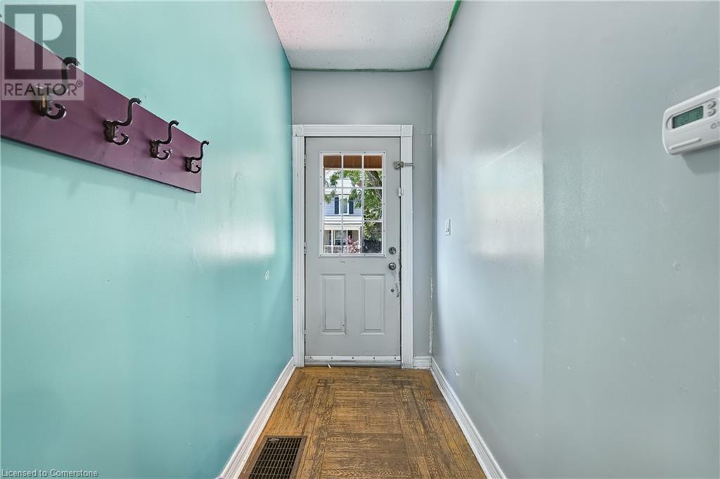 466 Charlton Avenue W, Hamilton, Ontario  L8P 2E8 - Photo 6 - 40745432