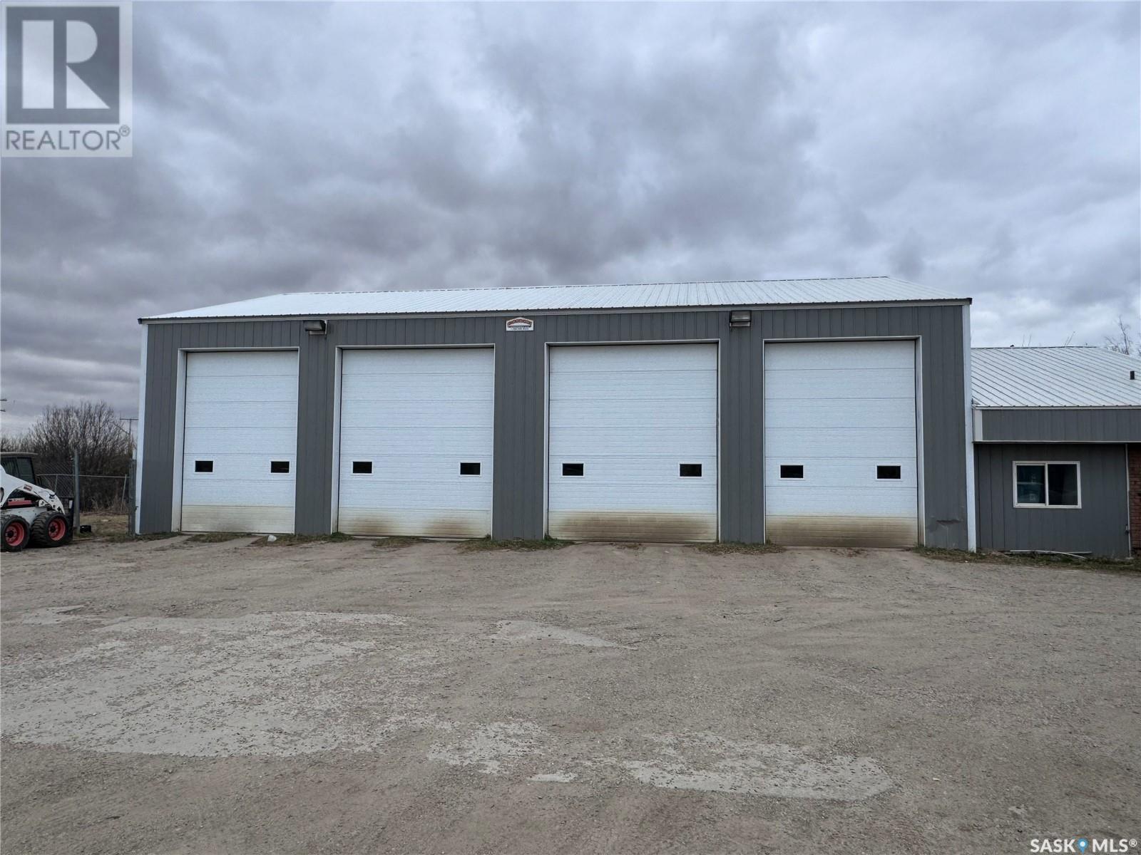 111 South Service Road, Wynyard, Saskatchewan  S0A 4T0 - Photo 10 - SK010887