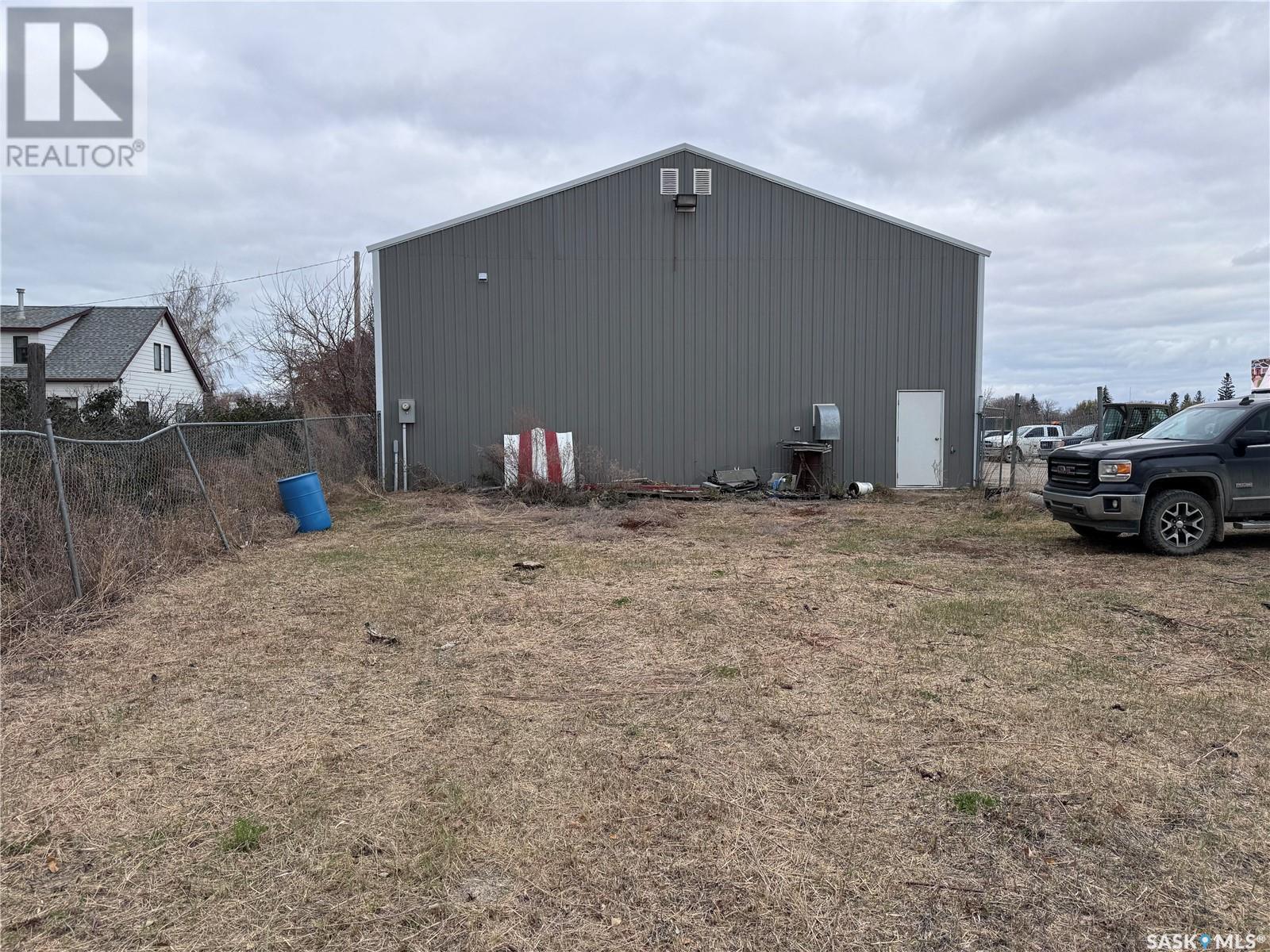 111 South Service Road, Wynyard, Saskatchewan  S0A 4T0 - Photo 11 - SK010887