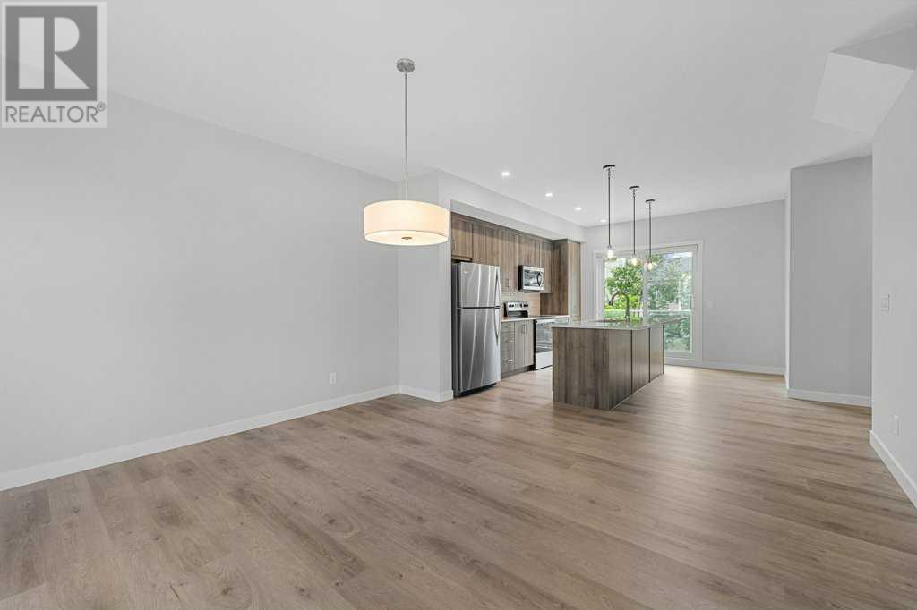 Property at 436 Shawnee Square SW image 4