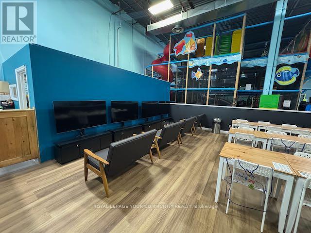 B - 11 Kodiak Crescent, Toronto, Ontario  M3J 3E5 - Photo 11 - W12246714