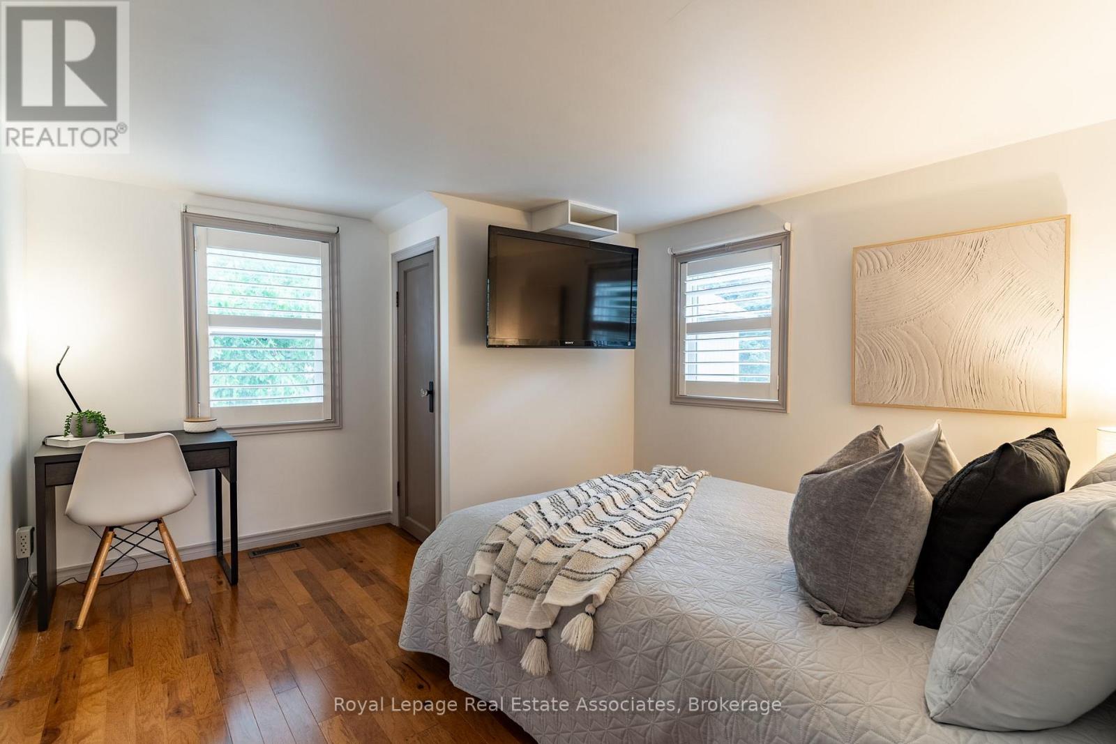 19 Union Street, Halton Hills, Ontario  L7G 3M1 - Photo 21 - W12031048