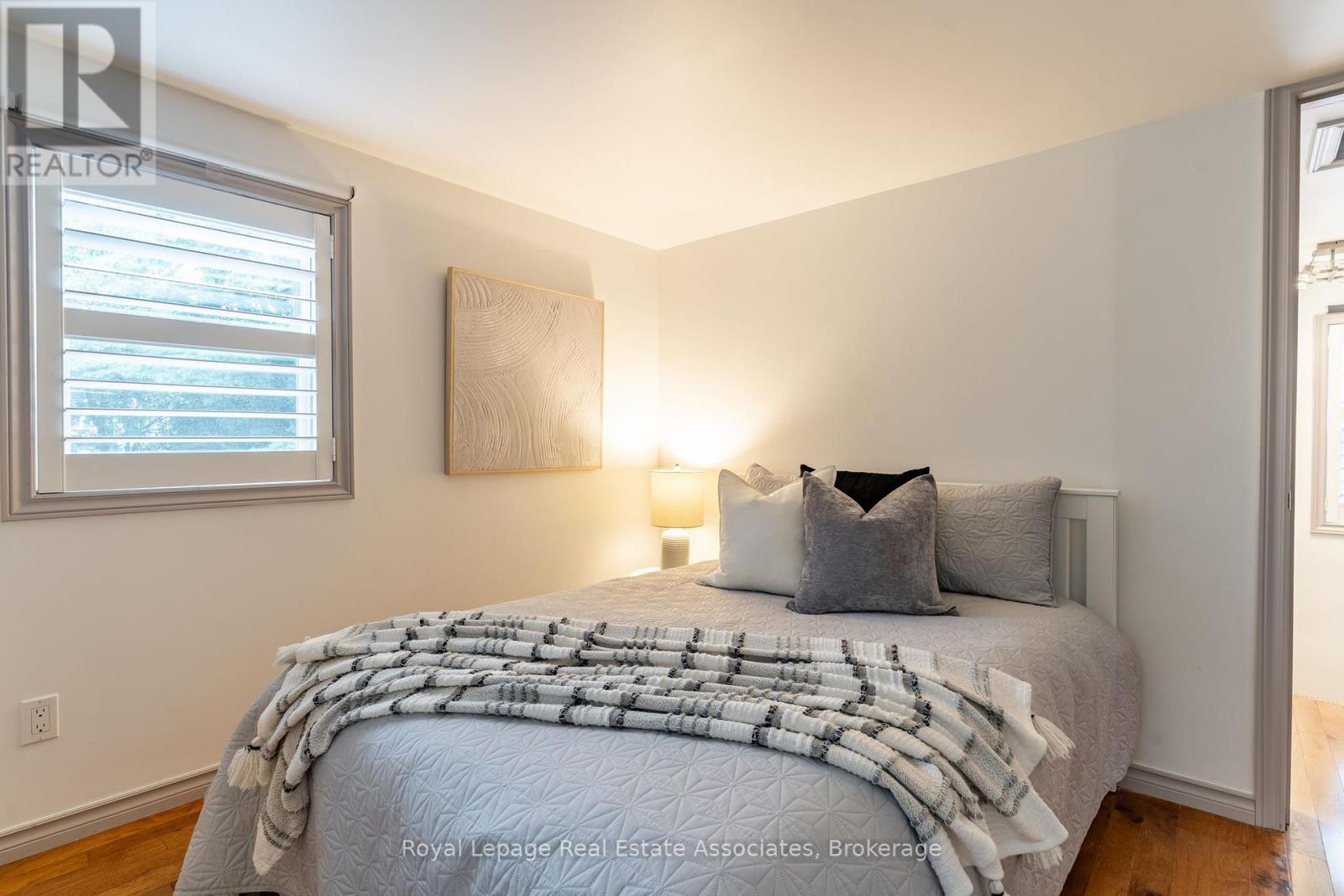 19 Union Street, Halton Hills, Ontario  L7G 3M1 - Photo 20 - W12031048