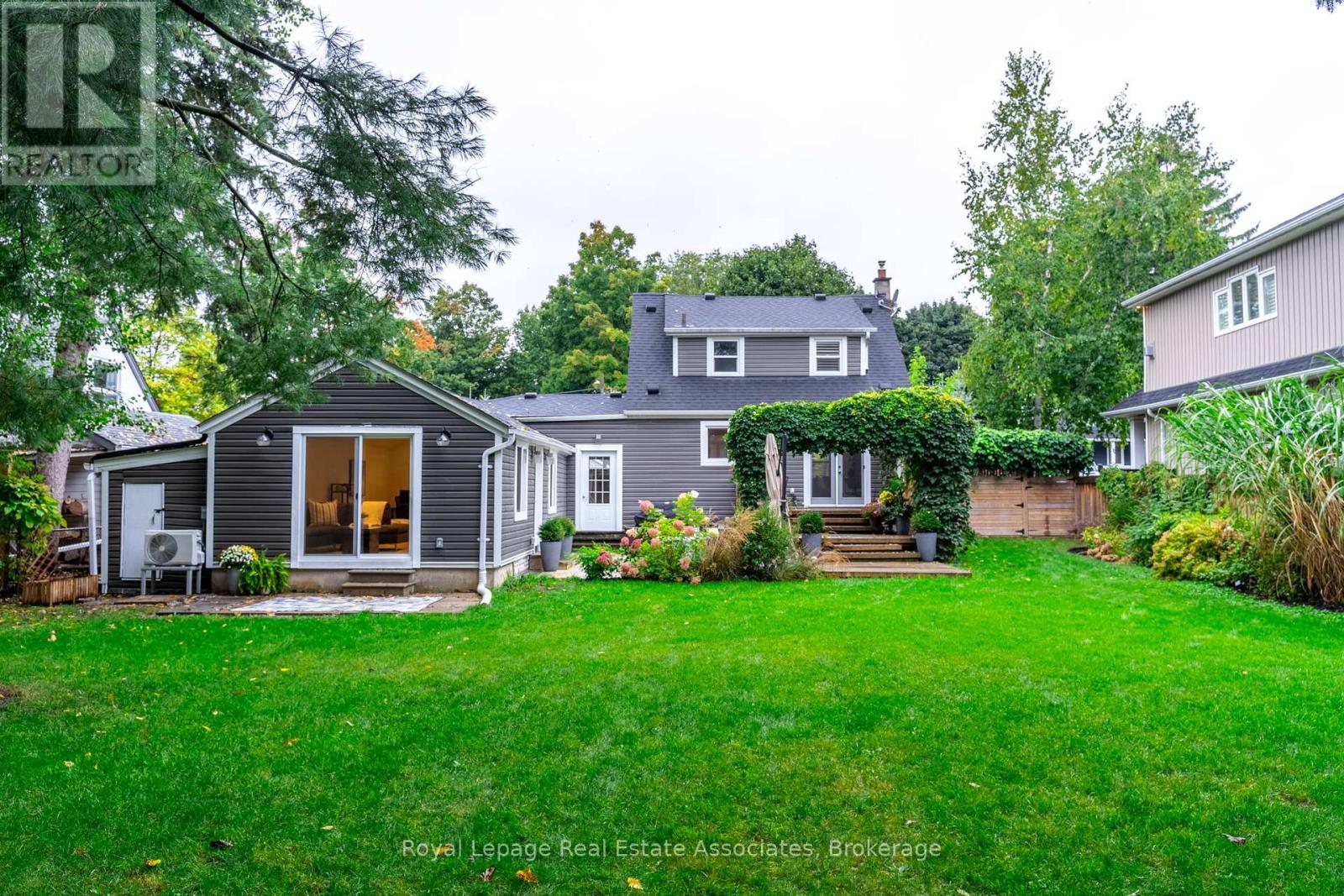 19 Union Street, Halton Hills, Ontario  L7G 3M1 - Photo 41 - W12031048