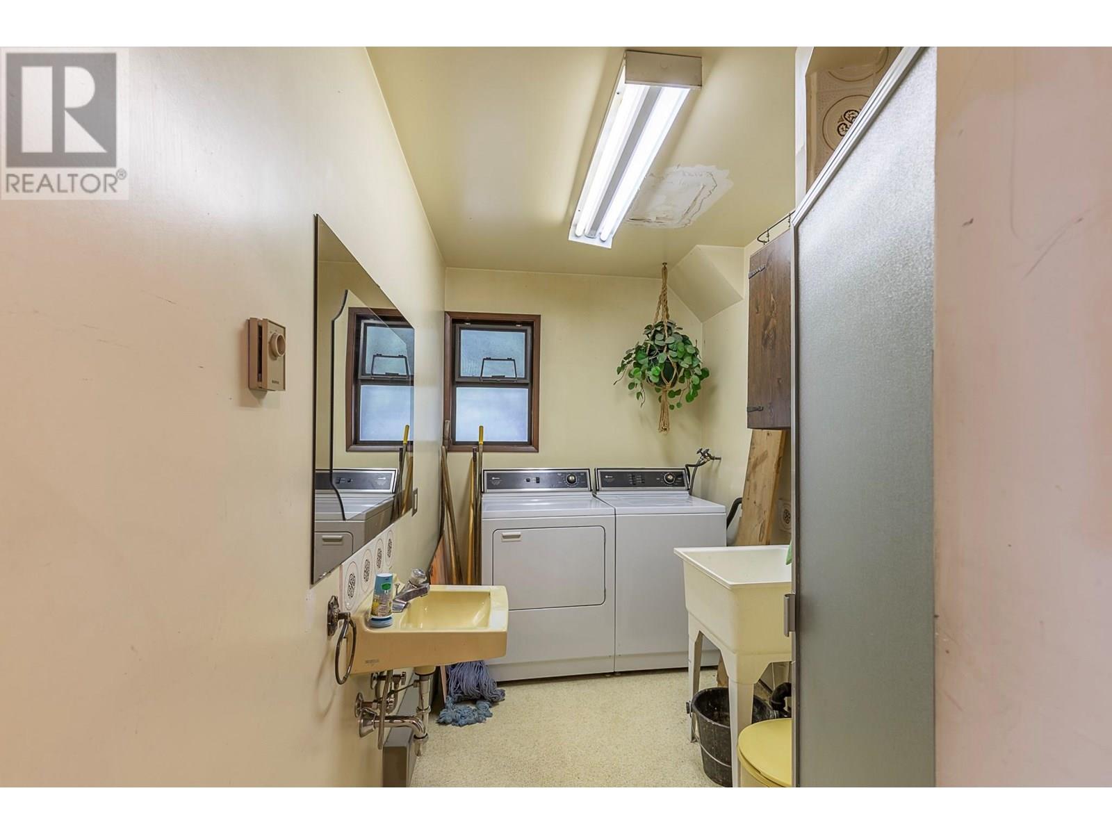 6602 Goose Lake Road, Vernon, British Columbia  V1H 1W2 - Photo 35 - 10353511