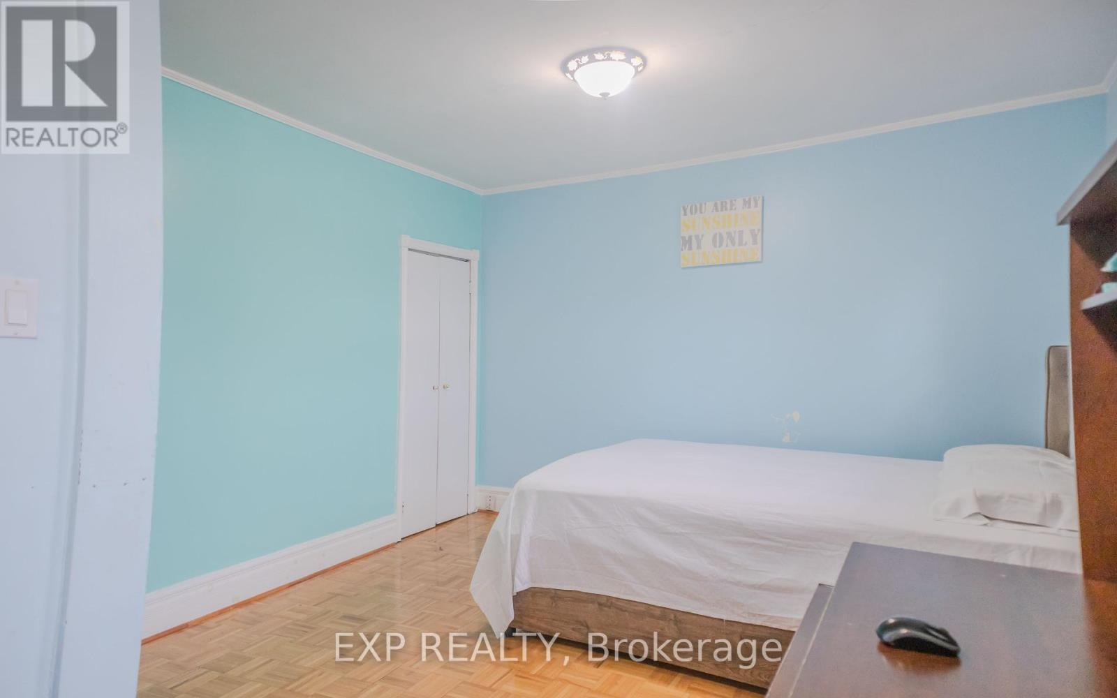 24 Goldwin Avenue, Toronto, Ontario  M6M 2C4 - Photo 25 - W12247611