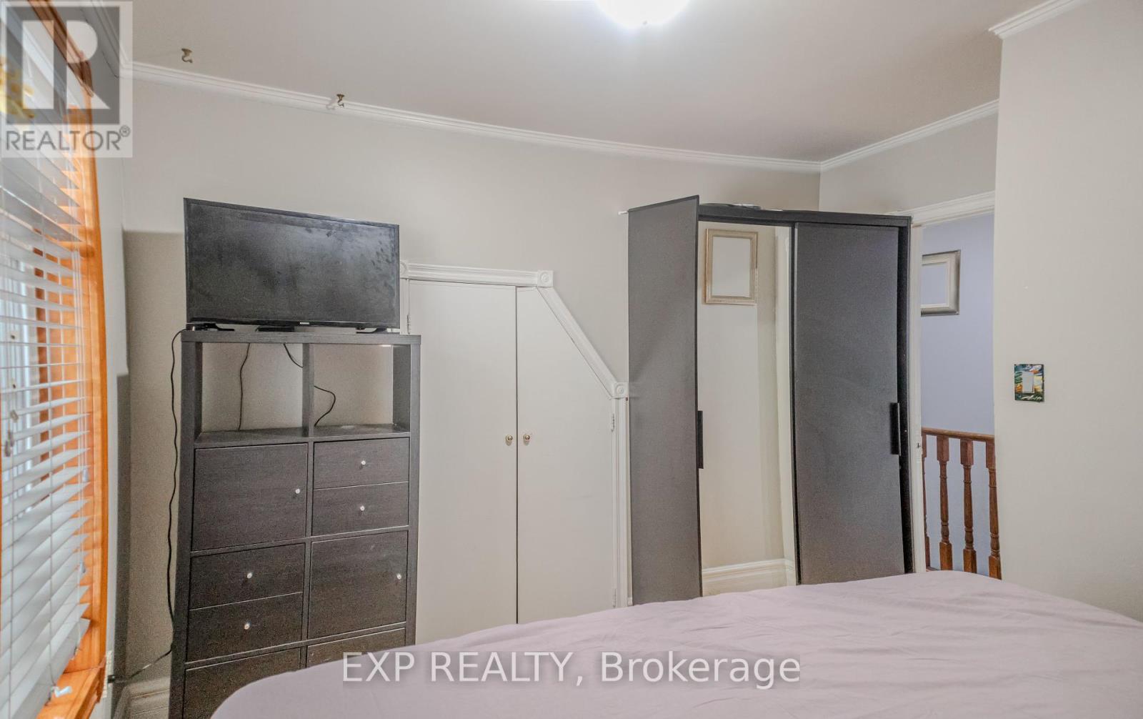 24 Goldwin Avenue, Toronto, Ontario  M6M 2C4 - Photo 30 - W12247611