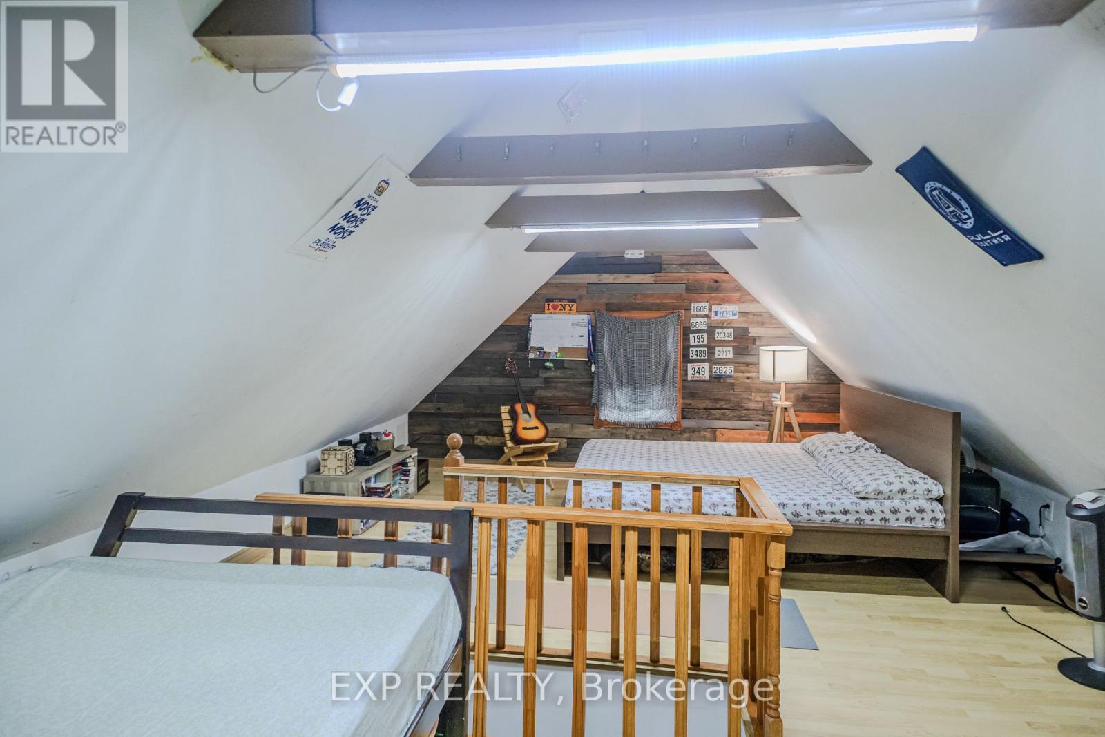 24 Goldwin Avenue, Toronto, Ontario  M6M 2C4 - Photo 32 - W12247611