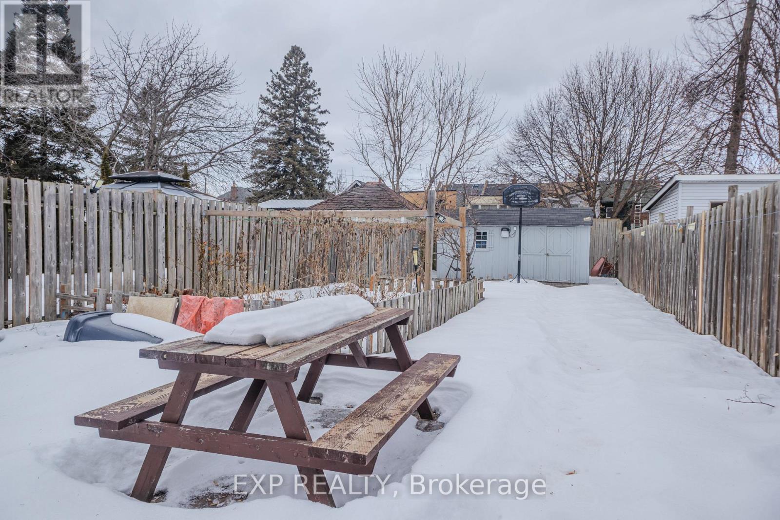 24 Goldwin Avenue, Toronto, Ontario  M6M 2C4 - Photo 44 - W12247611