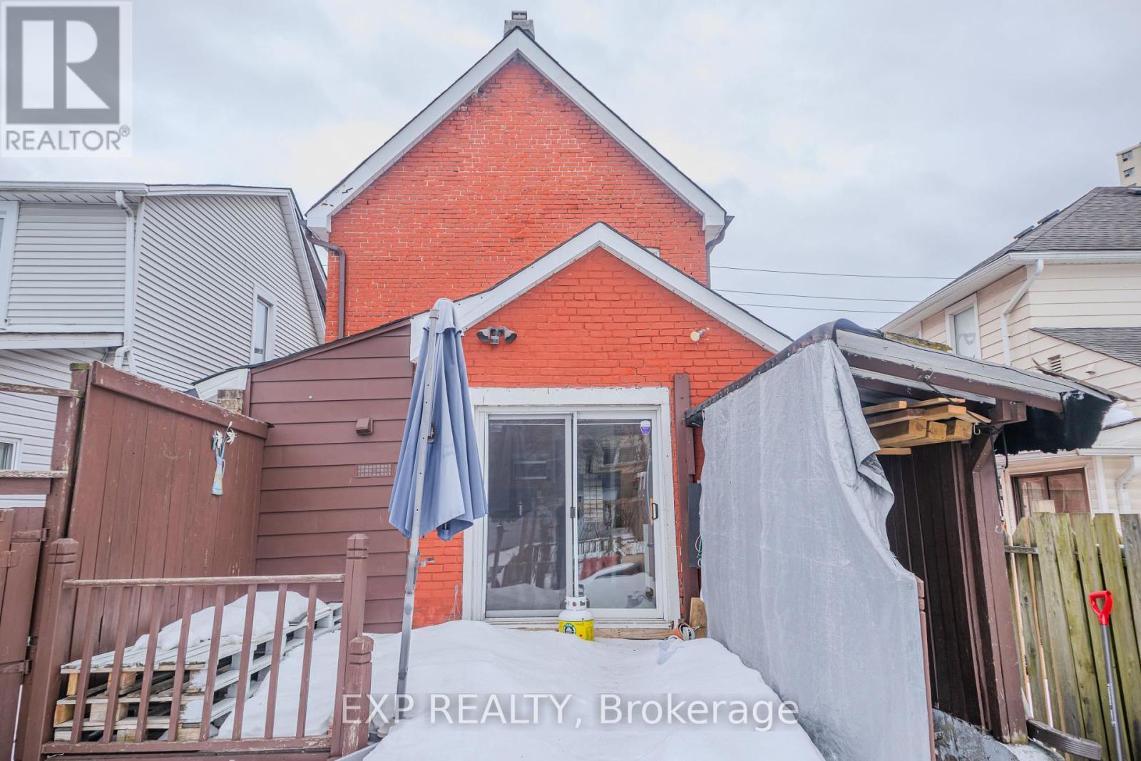 24 Goldwin Avenue, Toronto, Ontario  M6M 2C4 - Photo 47 - W12247611