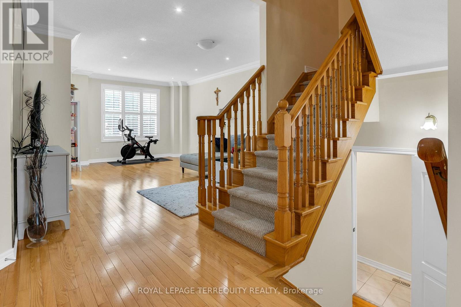 Property at 20 HERZBERG GARDENS image 5