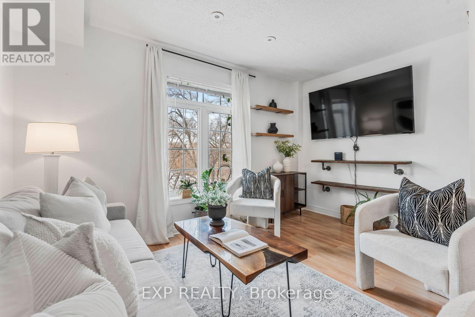 Property at 215 - 870 JANE STREET image 5