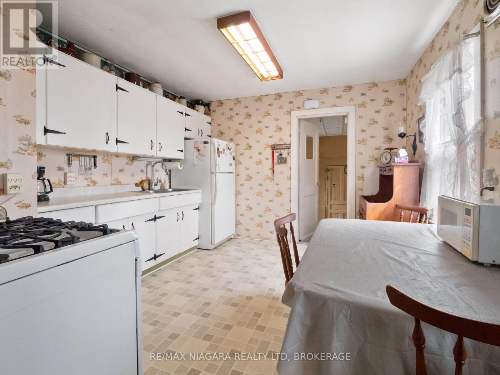 Property at 3719 REBSTOCK ROAD image 2