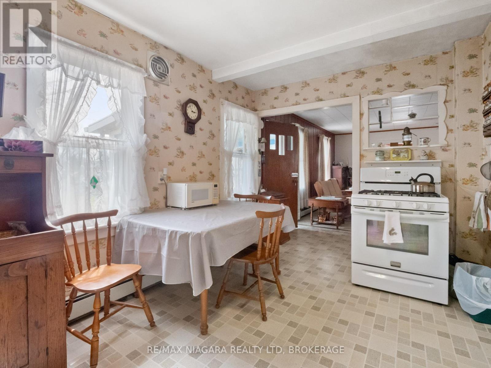 Property at 3719 REBSTOCK ROAD image 5