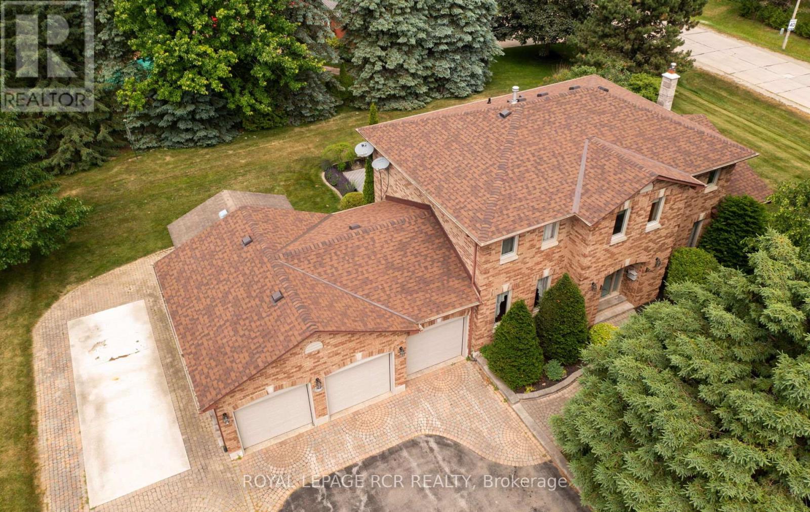 Property at 24 OLD OAK LANE image 3