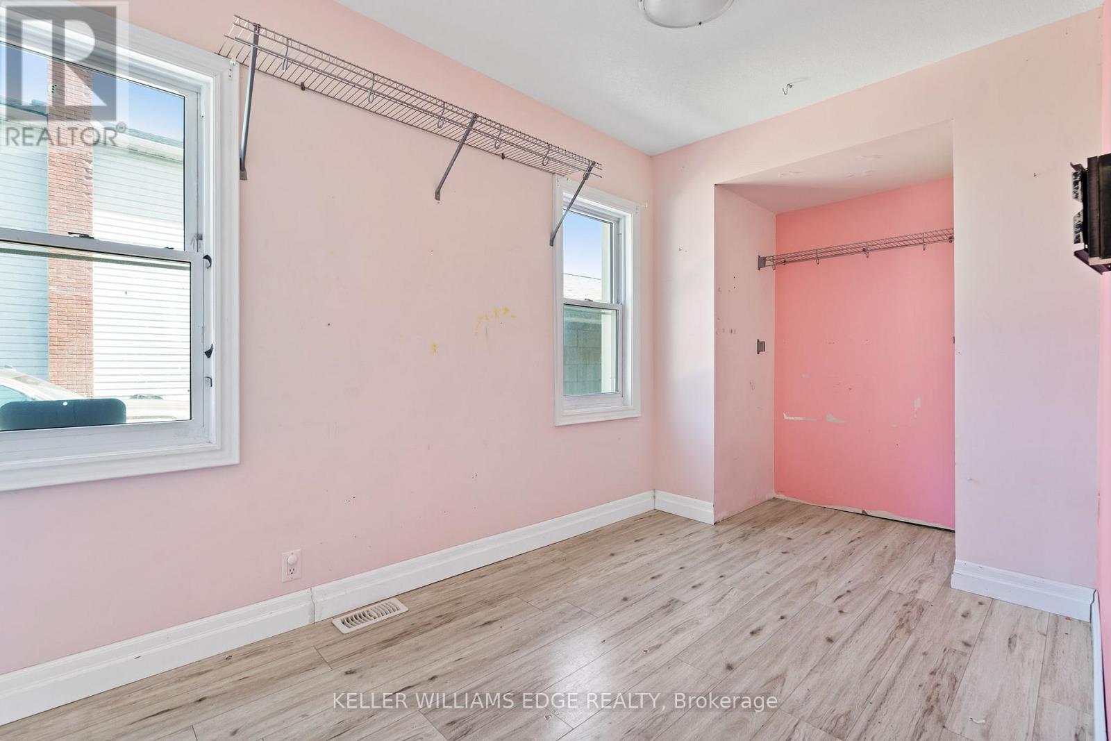 149 Alberta Street, Welland, Ontario  L3B 2V9 - Photo 11 - X12247607