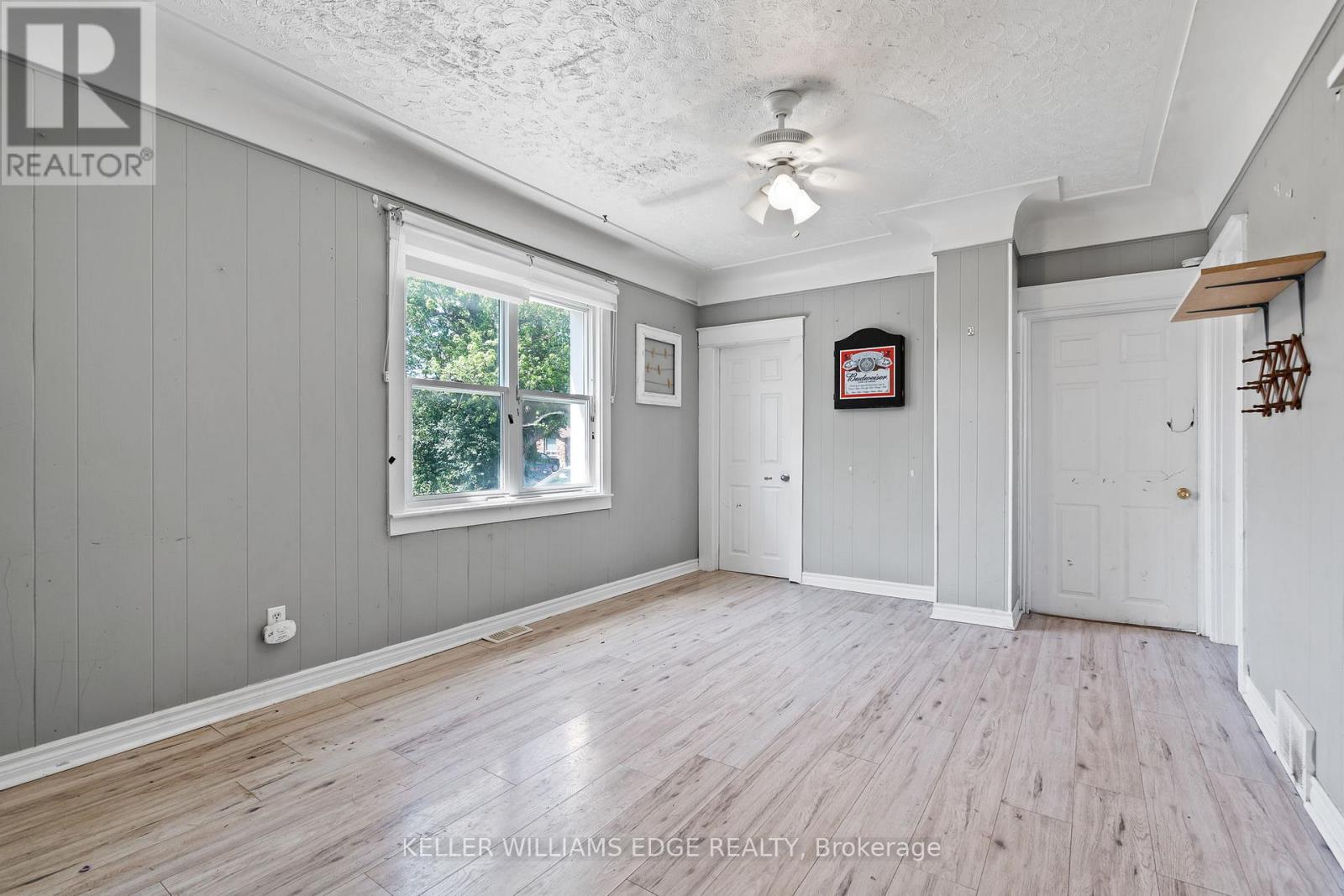 149 Alberta Street, Welland, Ontario  L3B 2V9 - Photo 6 - X12247607