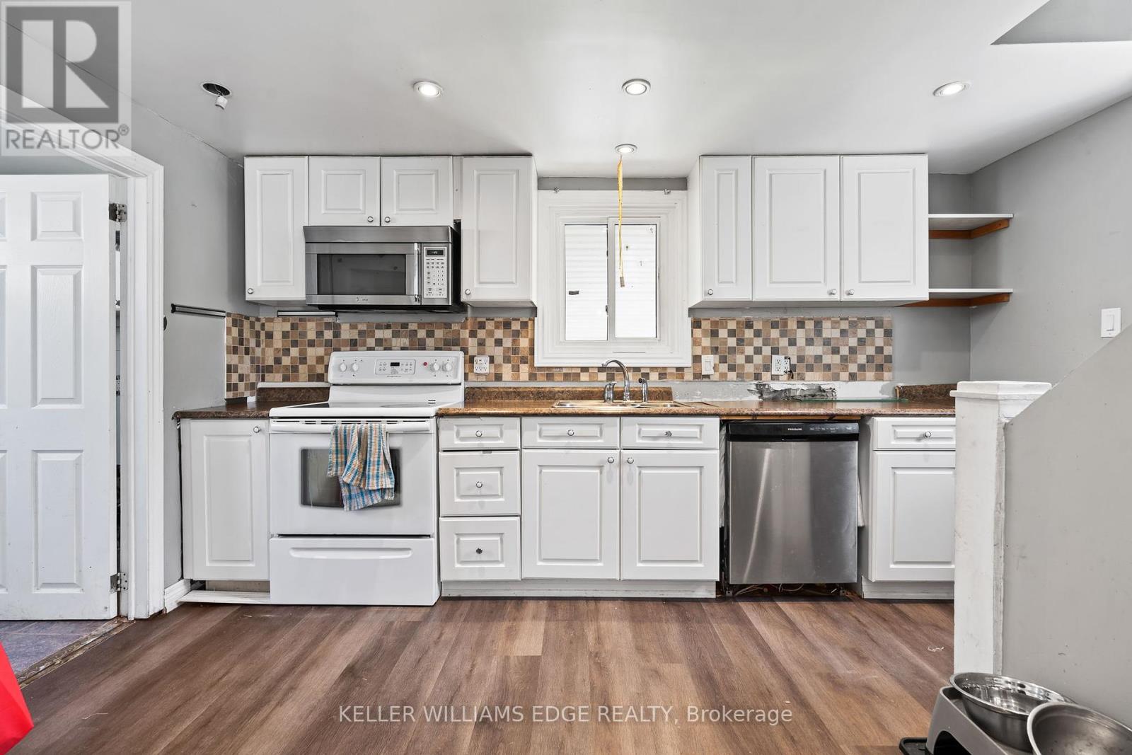 149 Alberta Street, Welland, Ontario  L3B 2V9 - Photo 9 - X12247607