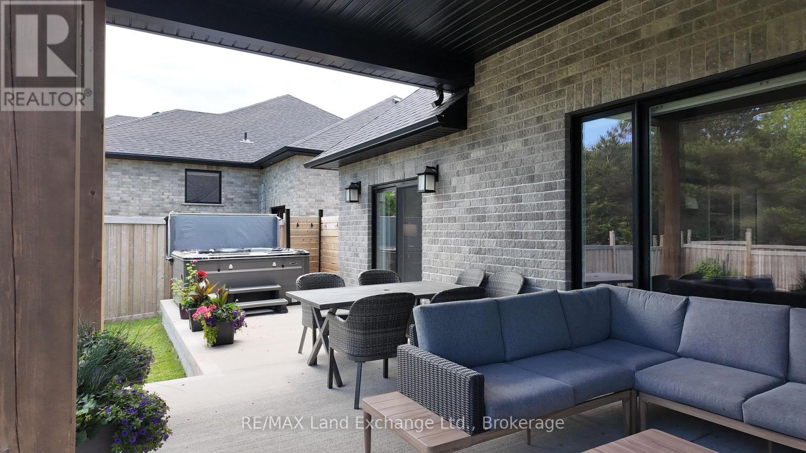 915 Bogdanovic Way, Huron-Kinloss, Ontario  N2Z 0H3 - Photo 39 - X12247732