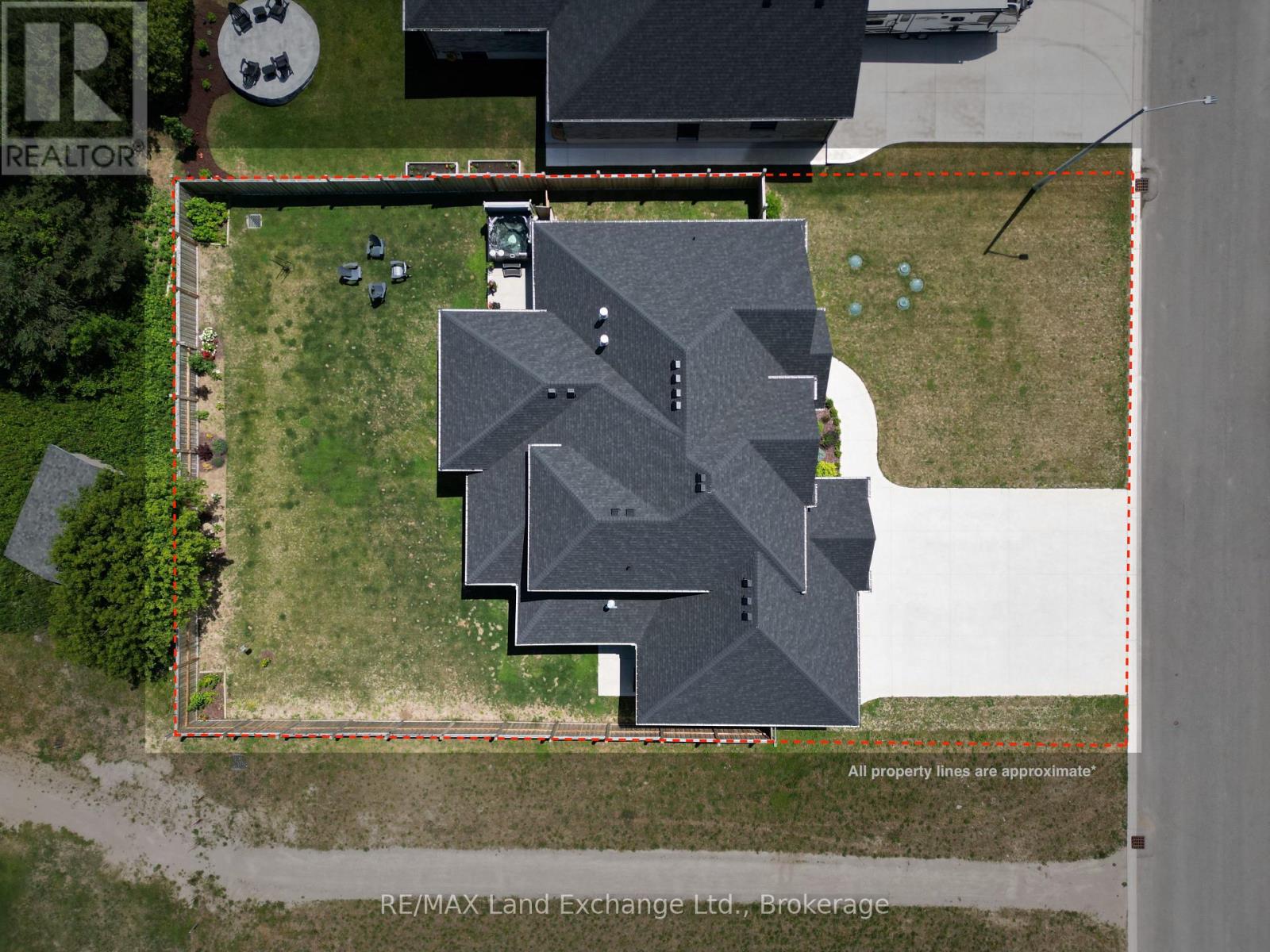 915 Bogdanovic Way, Huron-Kinloss, Ontario  N2Z 0H3 - Photo 42 - X12247732