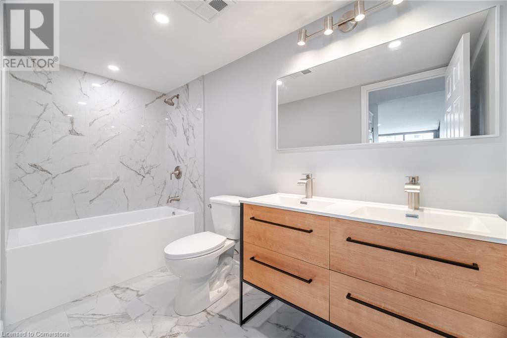 1240 Marlborough Court Unit# 606, Oakville, Ontario  L6H 3K7 - Photo 19 - 40745439