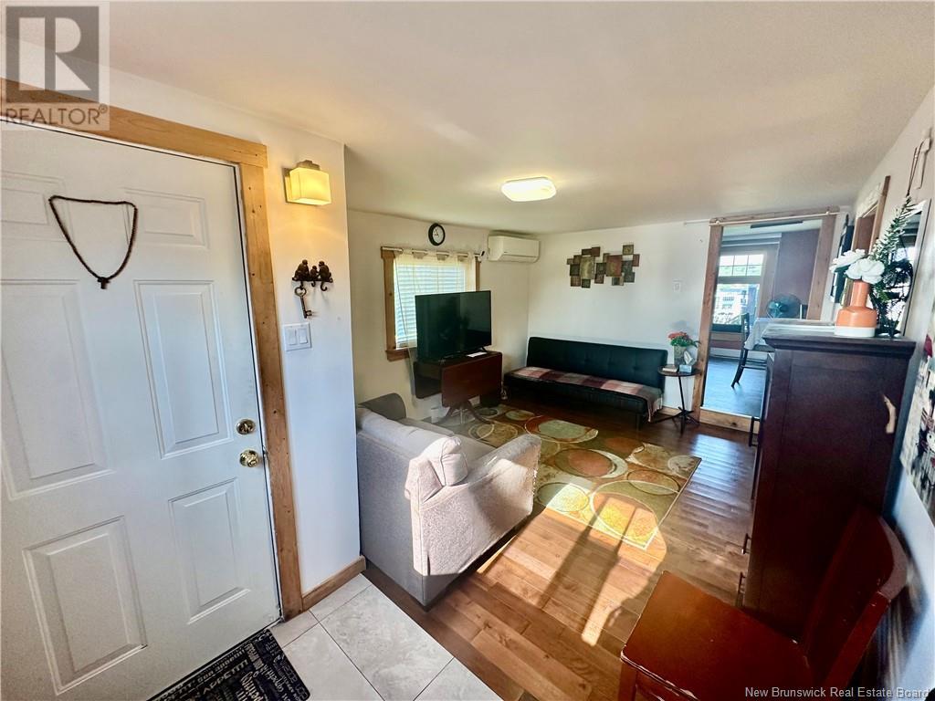 Property at 29 Tisdale Lane image 4