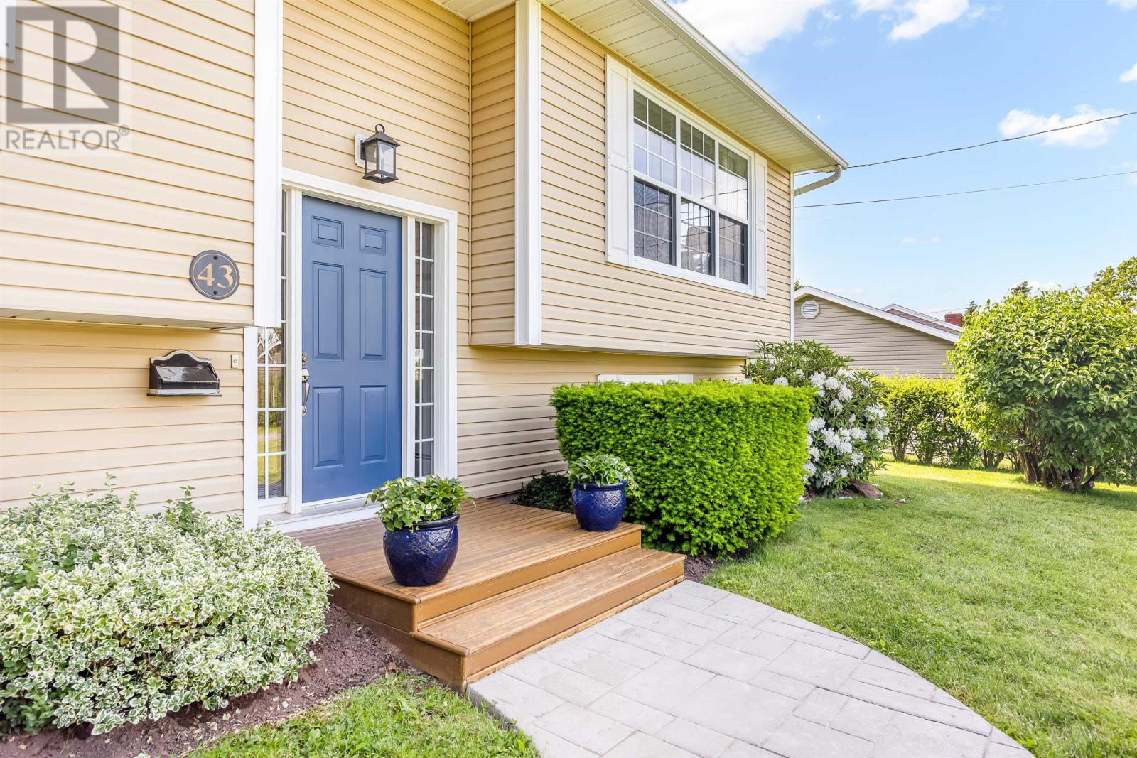 Property at 43 Aptos Drive image 3