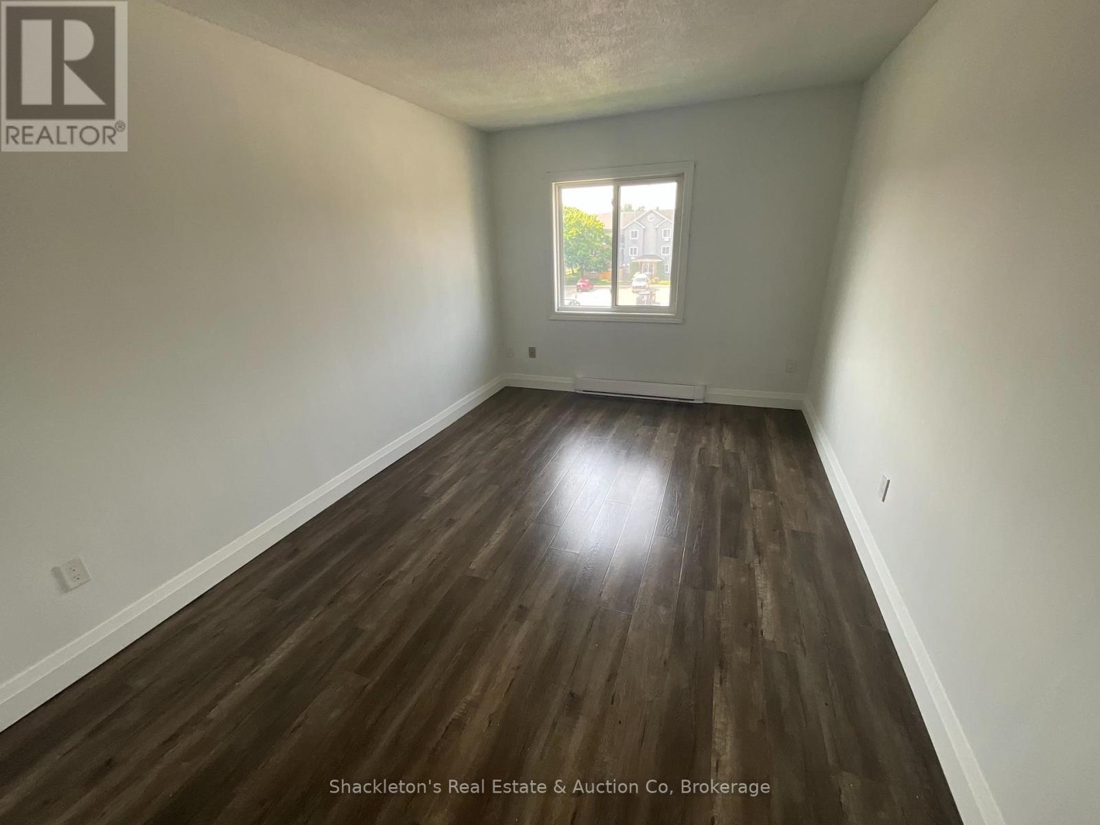 #308 - 270 Eiwo Court, Waterloo, Ontario N2K 3M6 - Photo 7 - X12220037