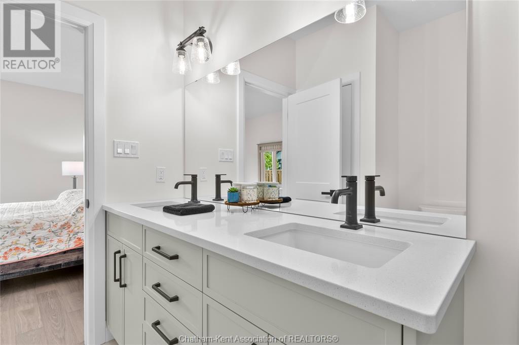 63 Compass Trail Unit# 35, Port Stanley, Ontario  N5L 0B4 - Photo 18 - 25016087