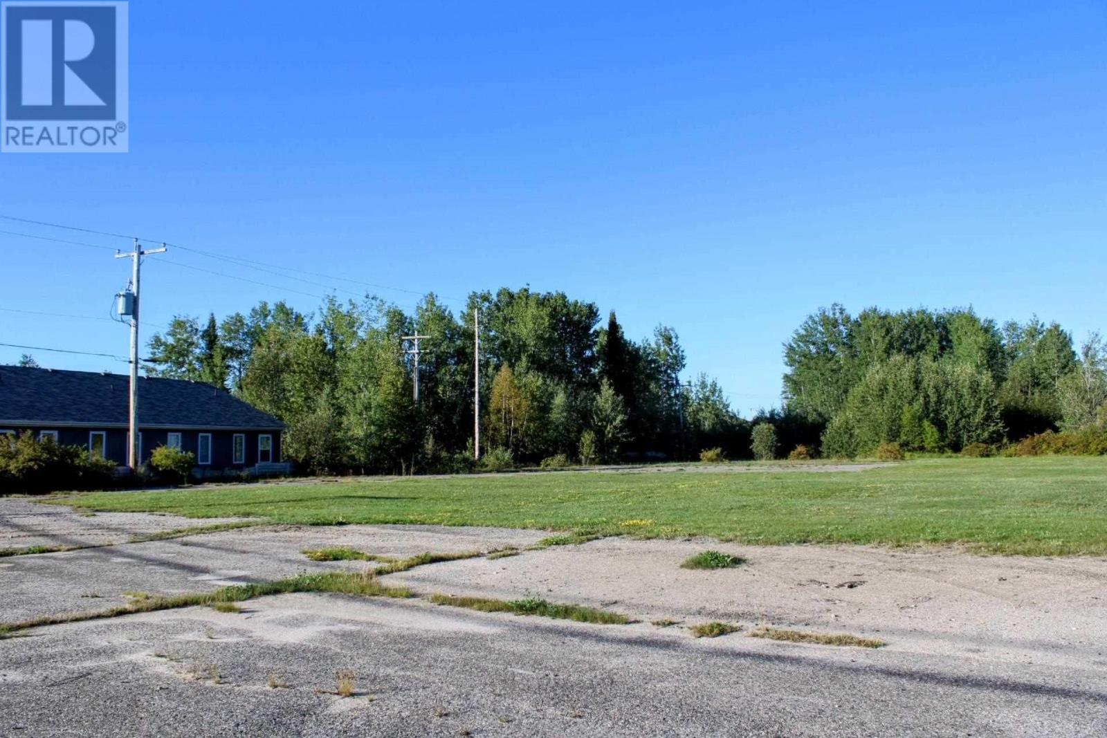 2 Deer St, Manitouwadge, Ontario  P0T 2C0 - Photo 4 - TB251871
