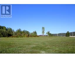 2 Deer ST, Manitouwadge, Ontario
