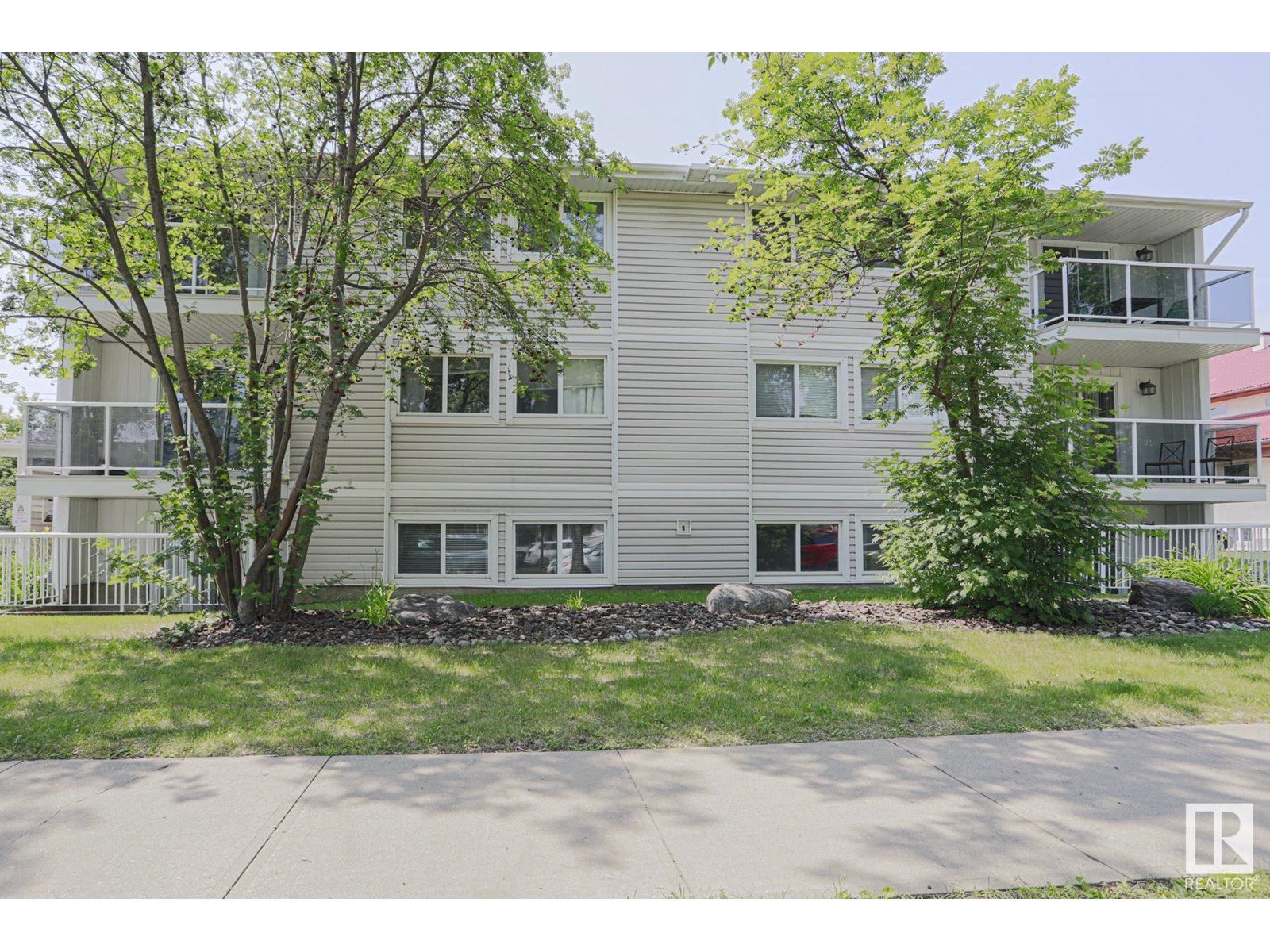 Property at #104 11324 97 ST NW image 1