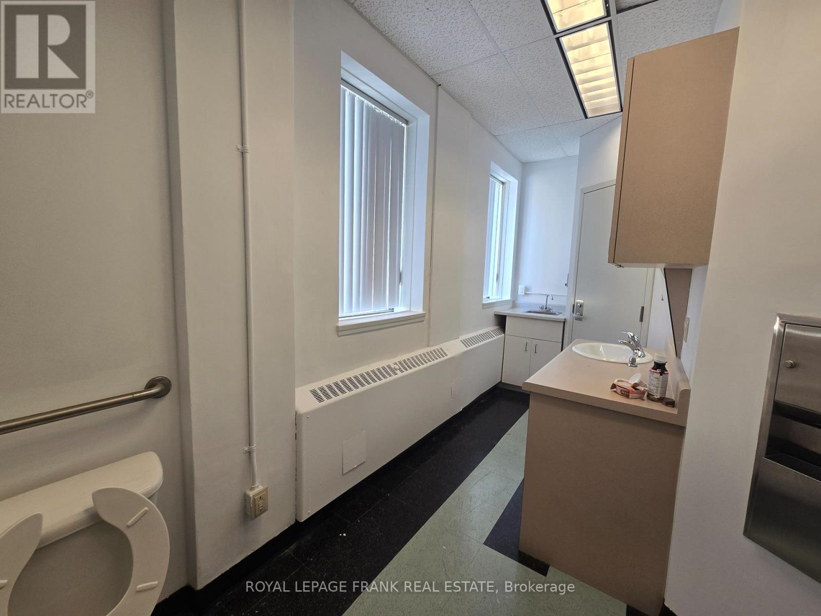205 - 310 Simcoe Street S, Oshawa, Ontario  L1H 4H7 - Photo 6 - E12247853