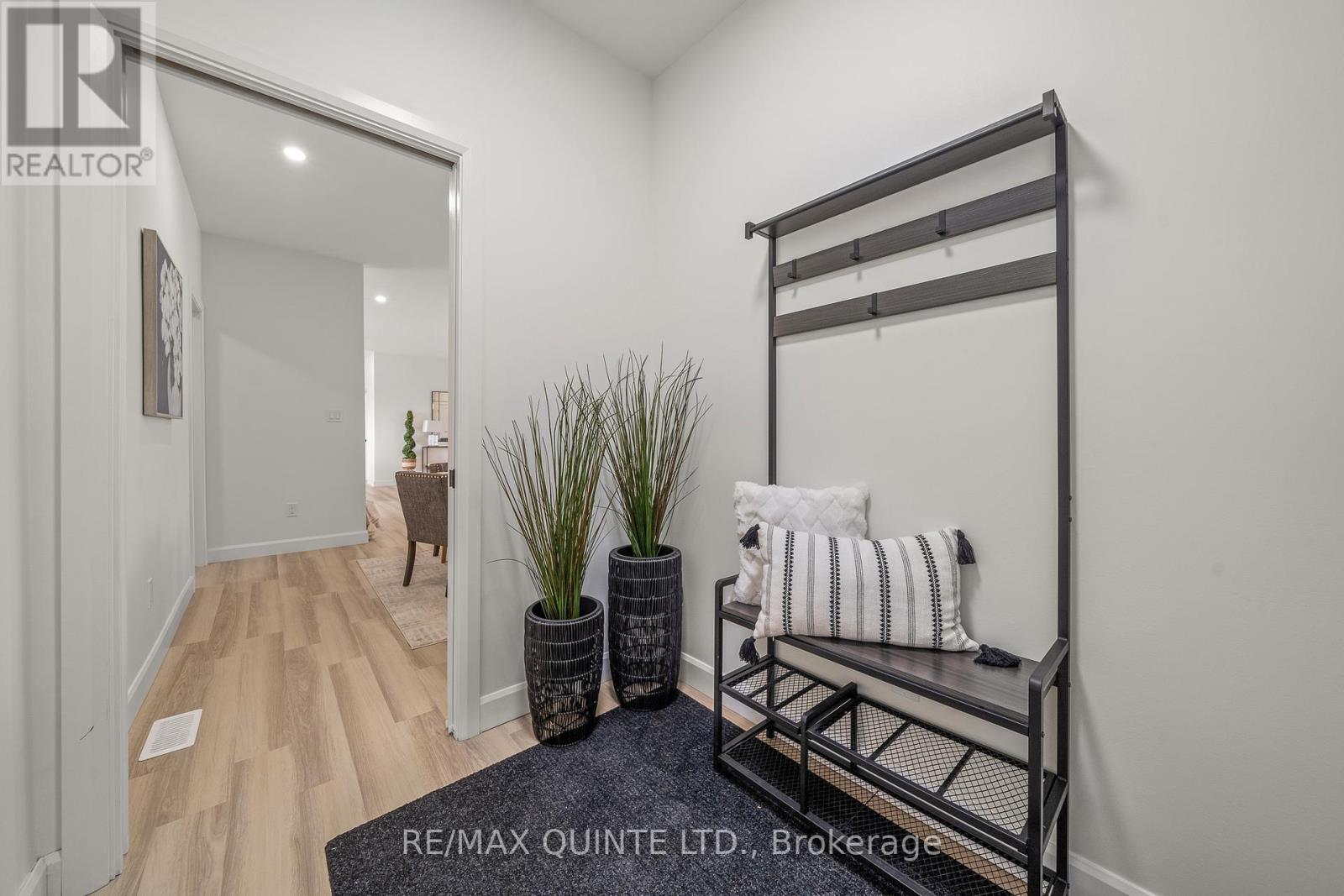 171 Pine Hill Crescent, Belleville, Ontario  K0K 3E0 - Photo 6 - X12247851