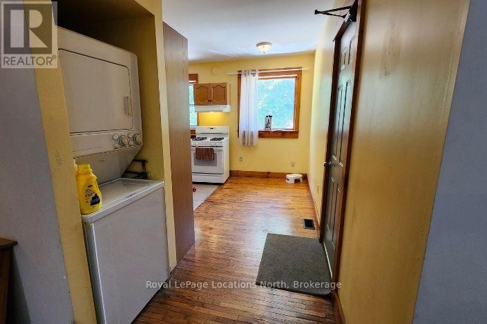 382 8th Street E, Owen Sound, Ontario  N4K 1L4 - Photo 8 - X12247792