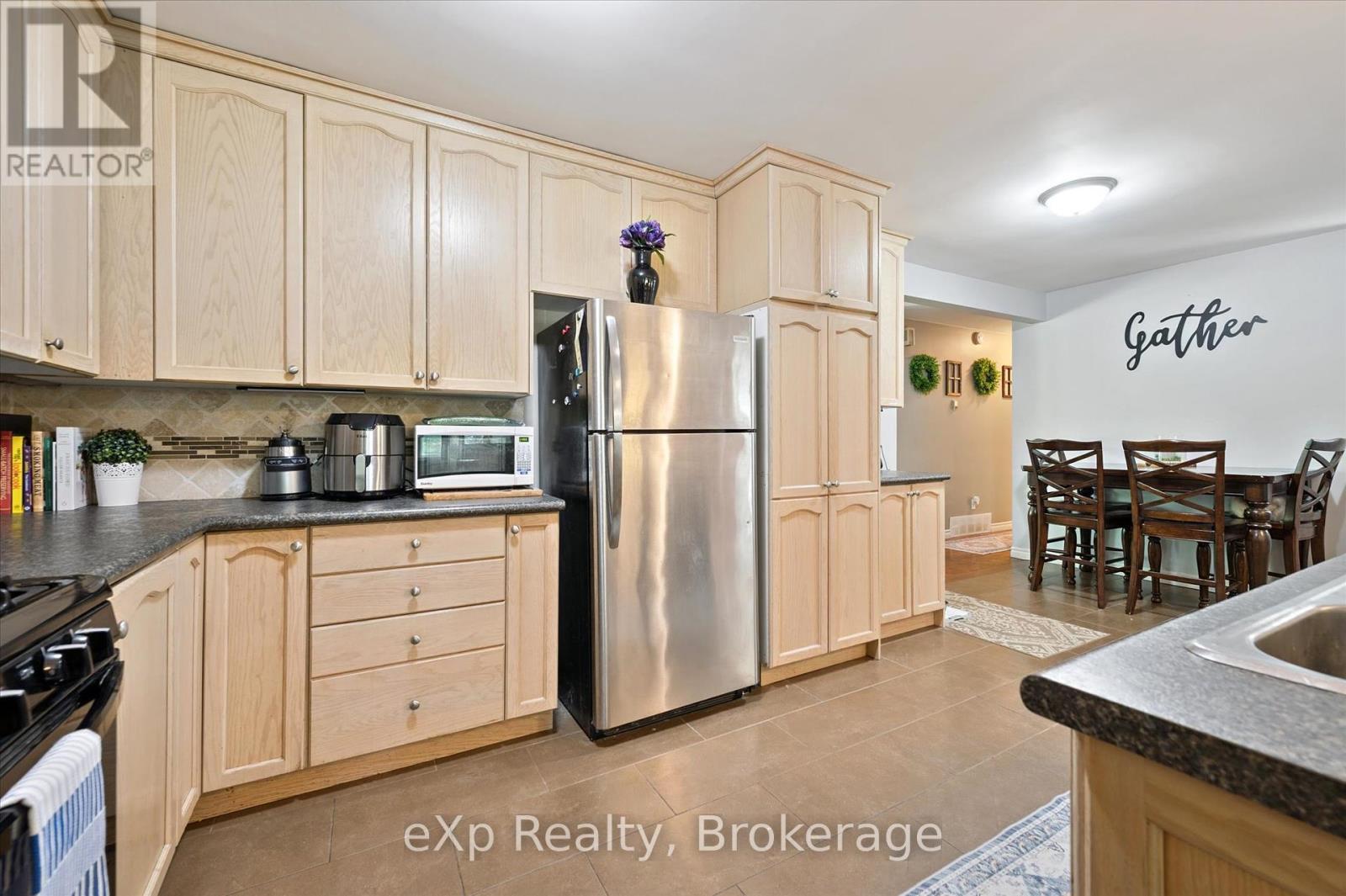 550 Elora Street, Centre Wellington, Ontario  N1M 1Y8 - Photo 12 - X12247848