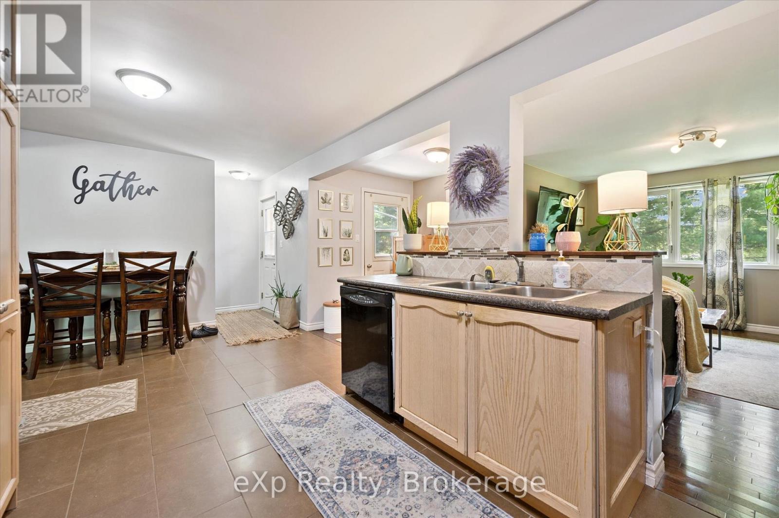 550 Elora Street, Centre Wellington, Ontario  N1M 1Y8 - Photo 13 - X12247848