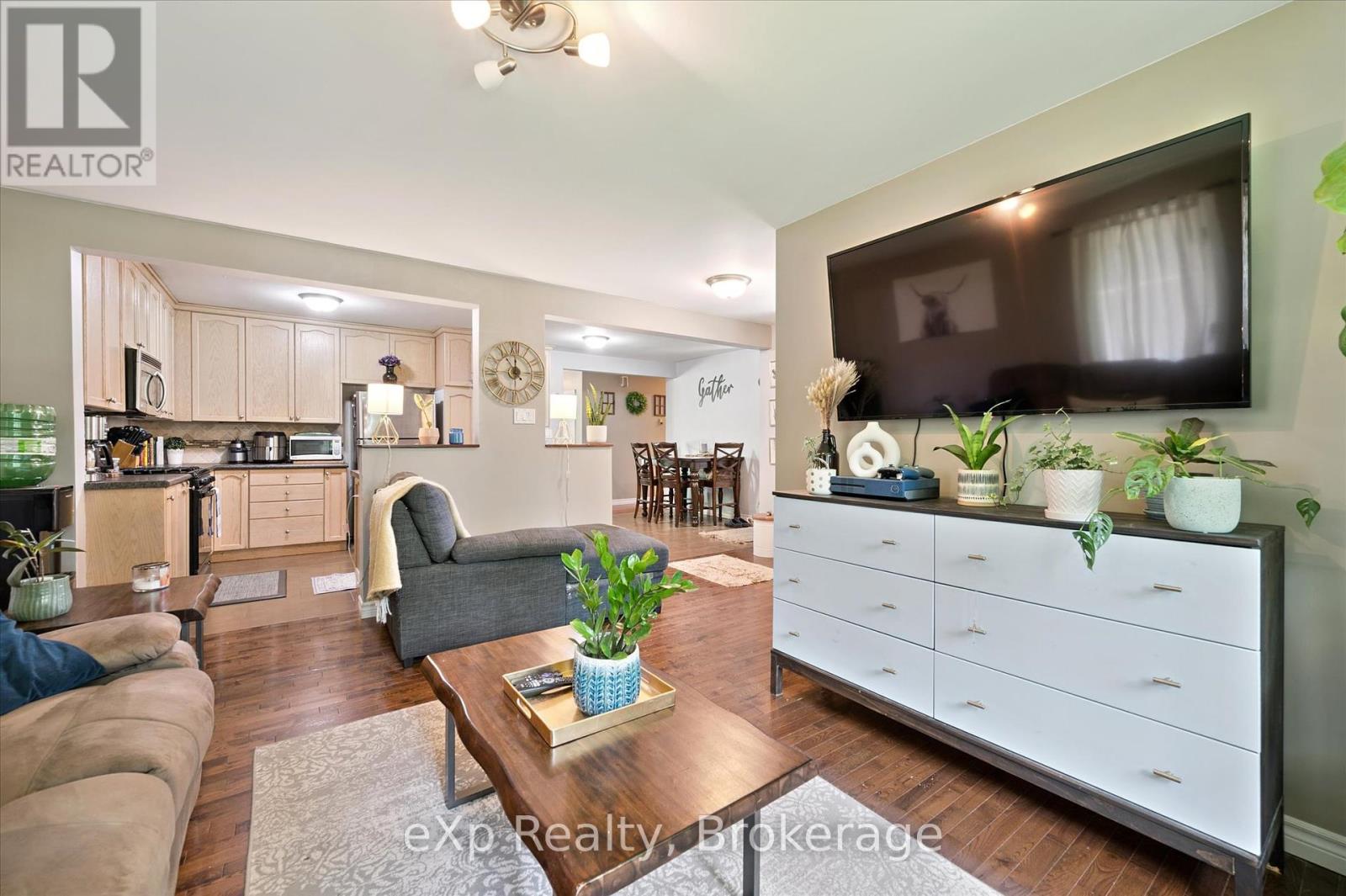 550 Elora Street, Centre Wellington, Ontario  N1M 1Y8 - Photo 16 - X12247848
